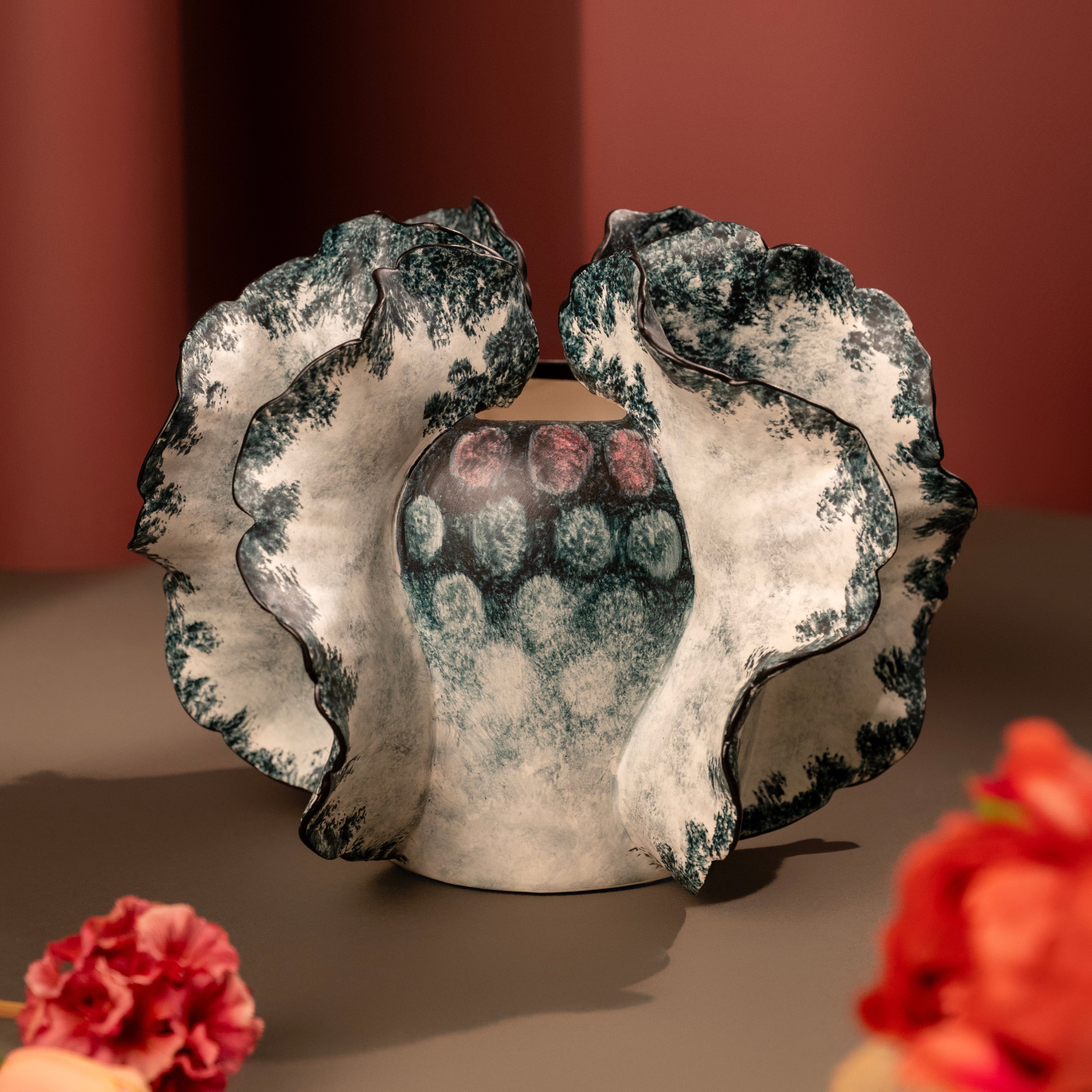 Petalisque Statement Vase